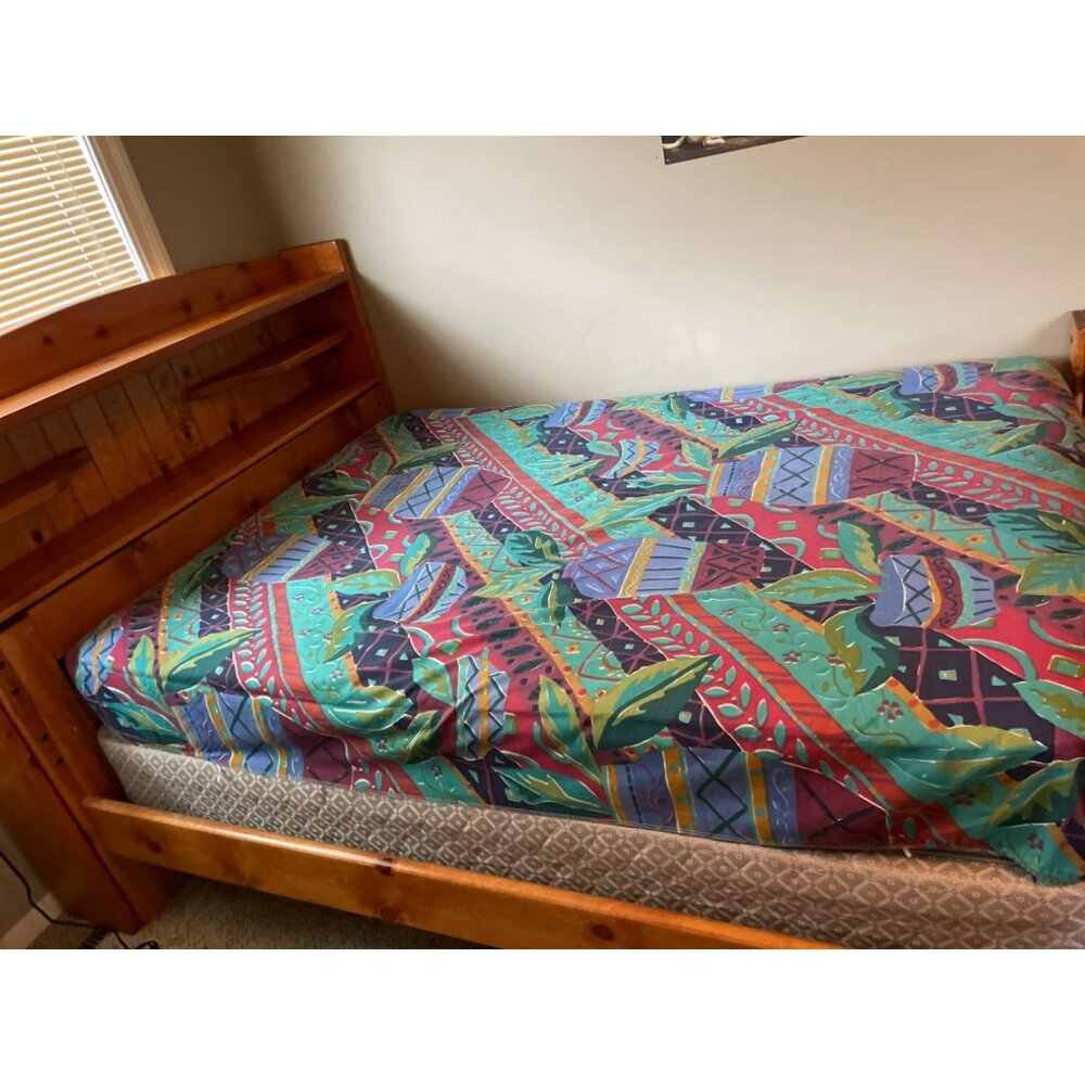 Fitted Full Size Sheet Used Colorful Tropical - Picture 3 of 9